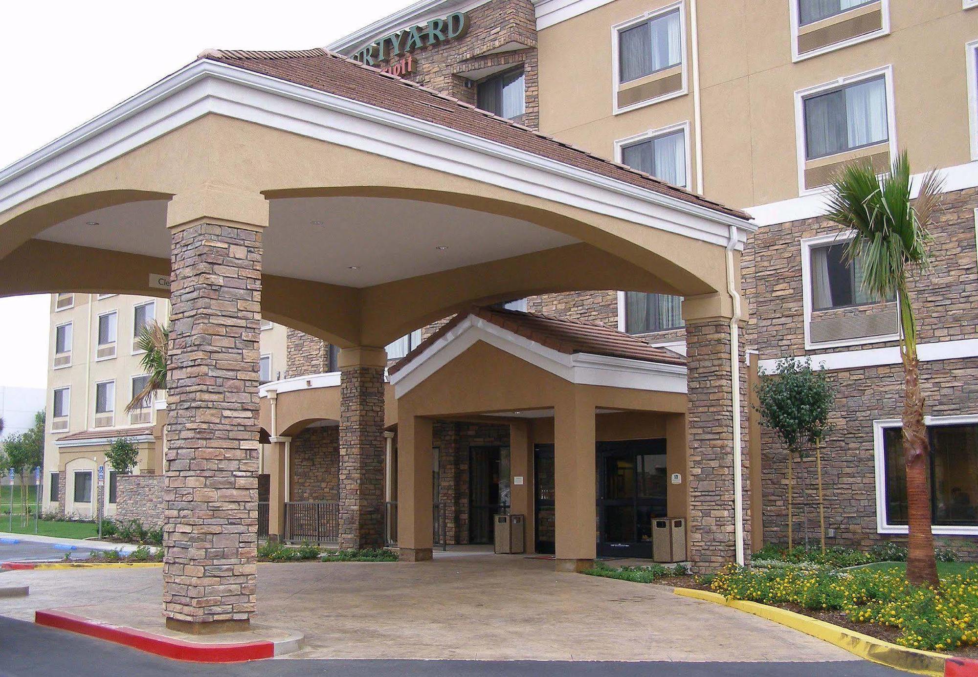 Hotel Courtyard By Marriott Ontario Rancho Cucamonga Exterior foto